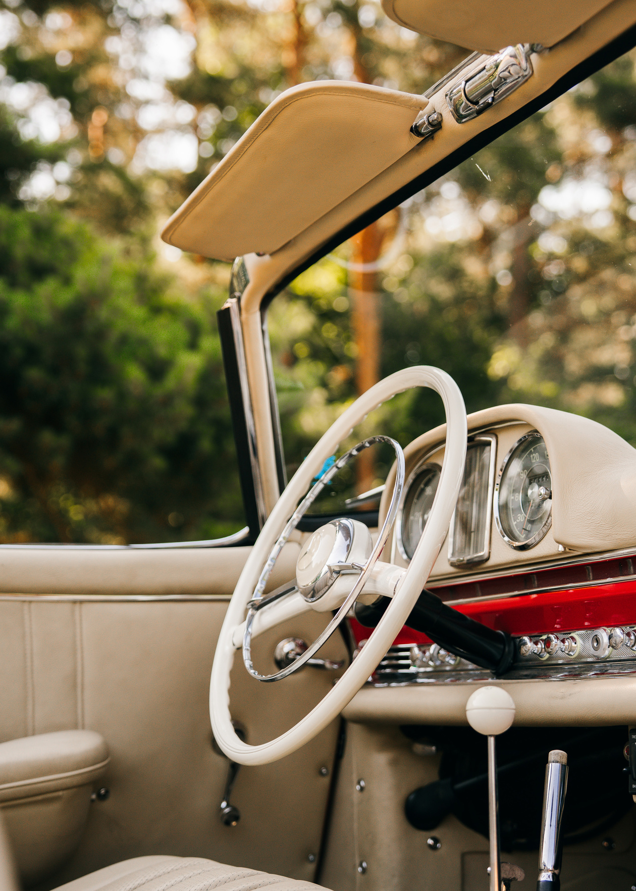 Mercedes-Benz 300 SL Roadster