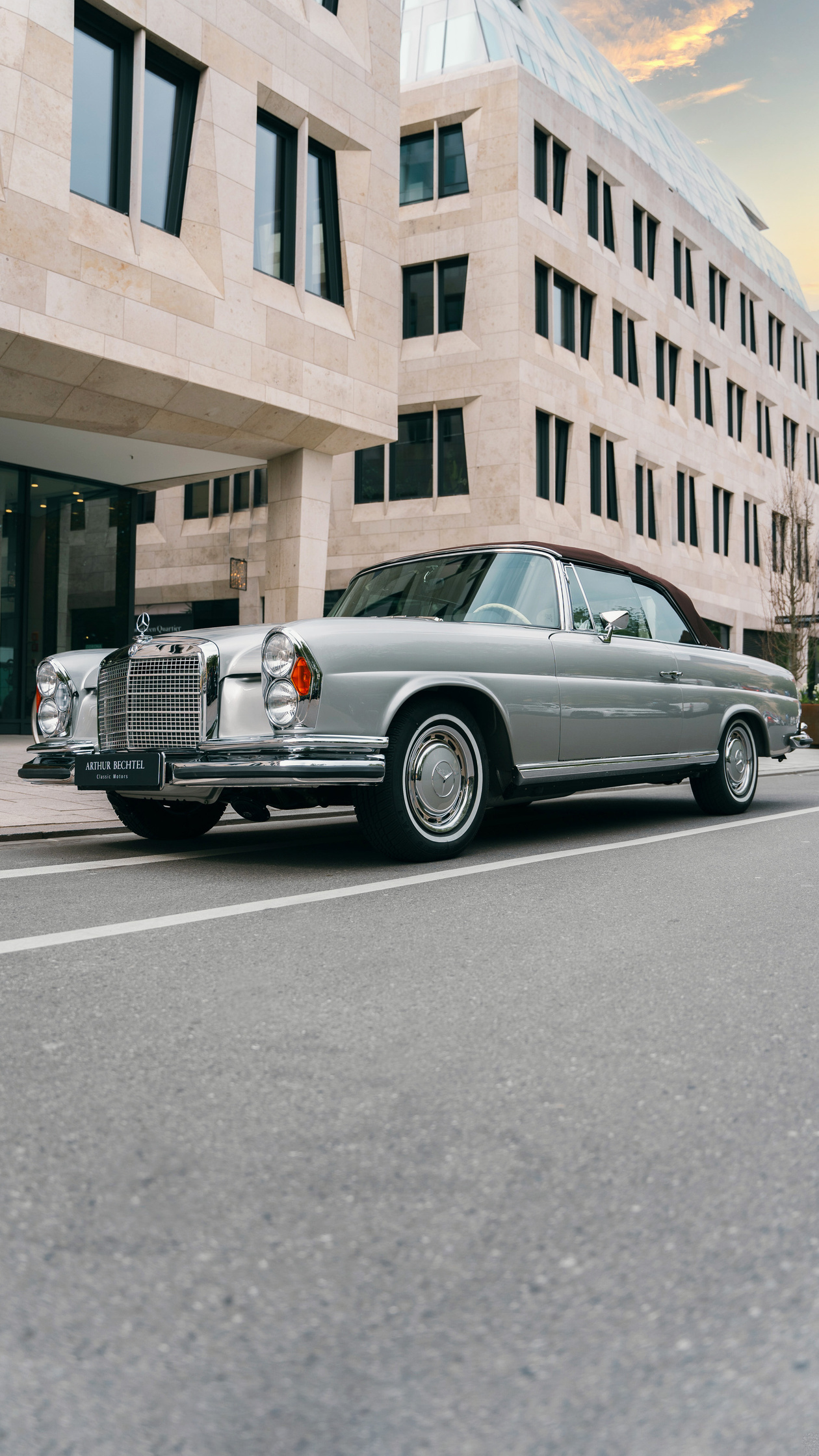 Mercedes Benz 280 SE Cabriolet