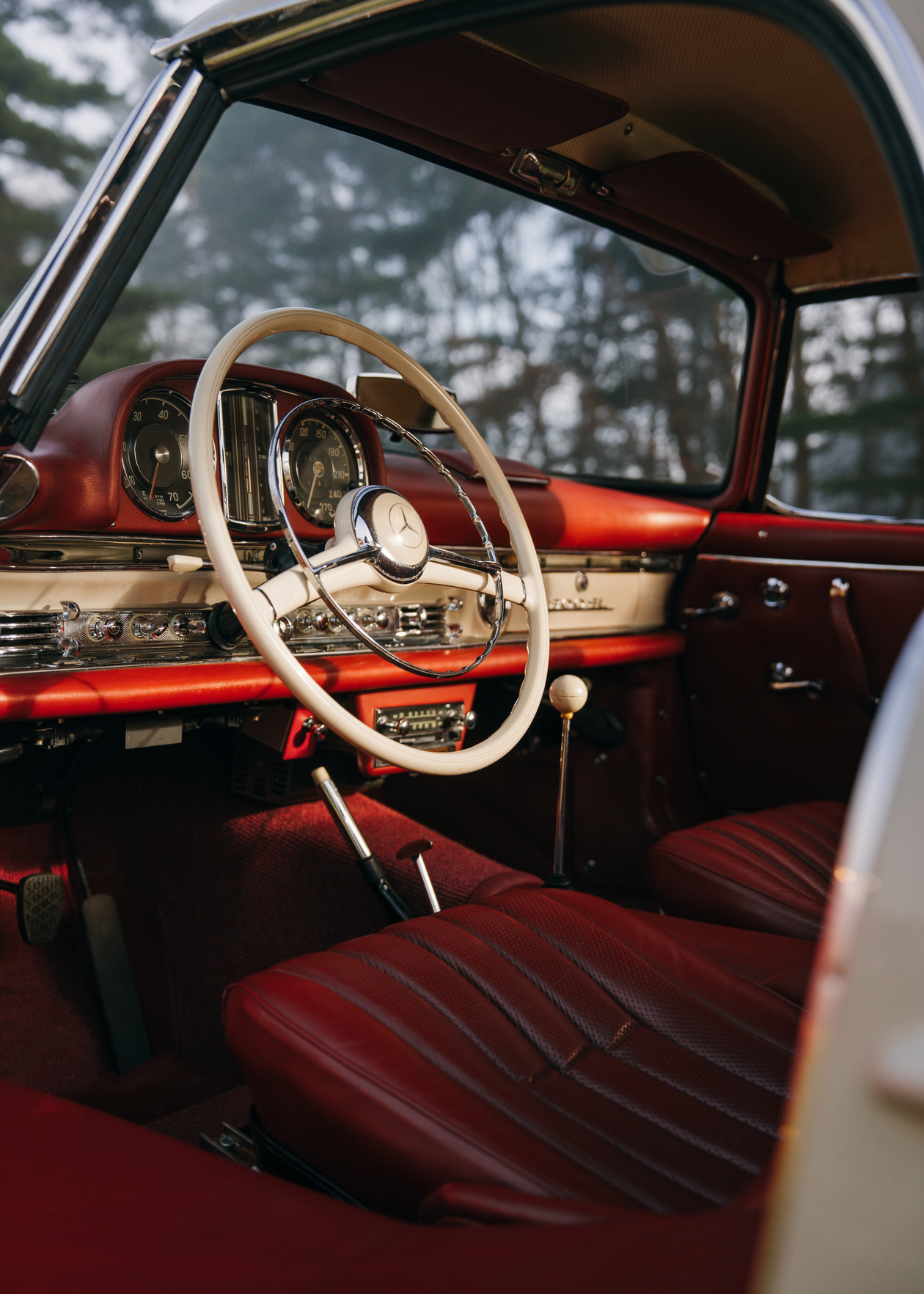 Mercedes-Benz 300 SL Roadster