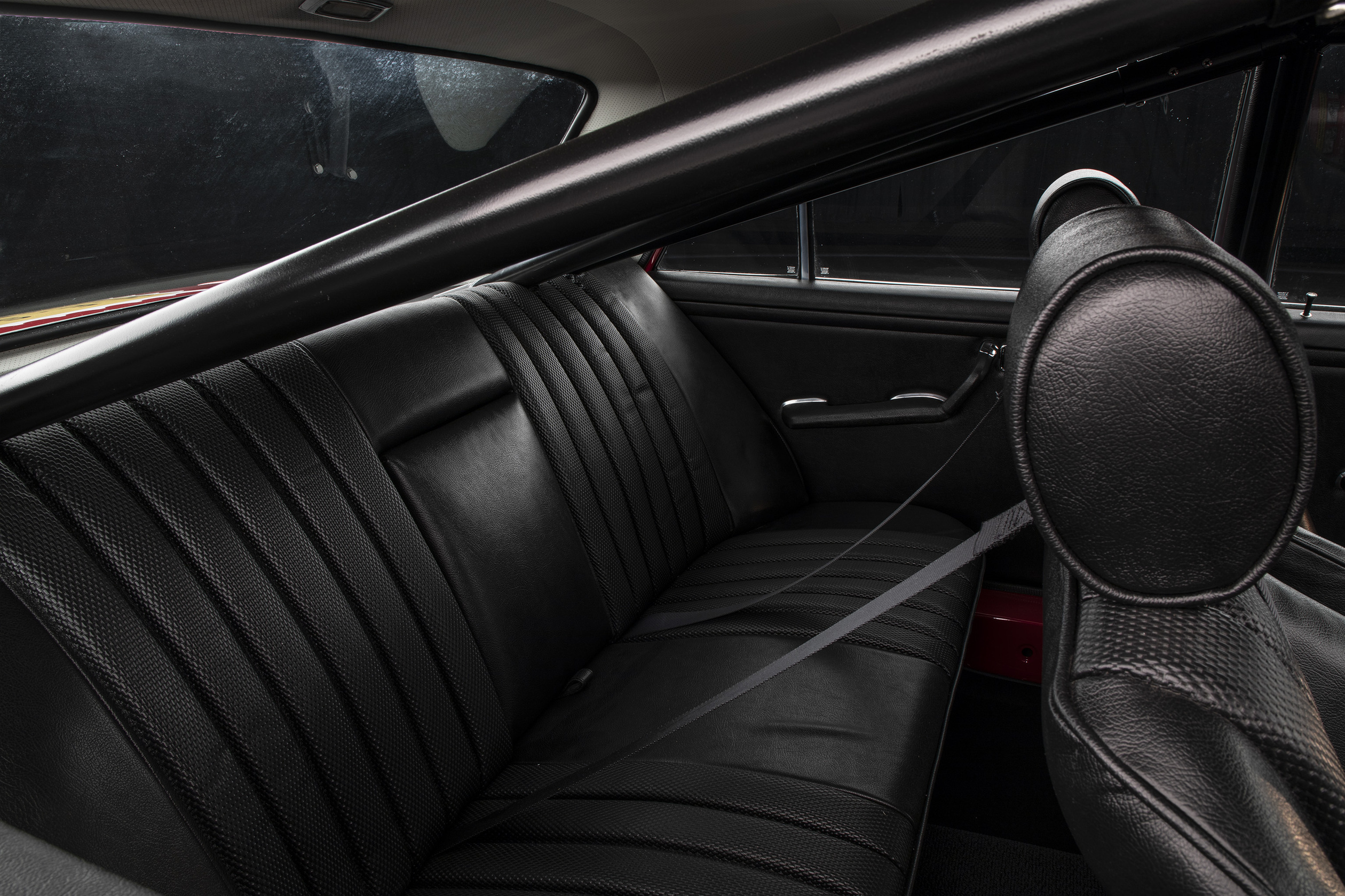 Mercedes-Benz 300 SEL 6.3 „Rote Sau“ AMG